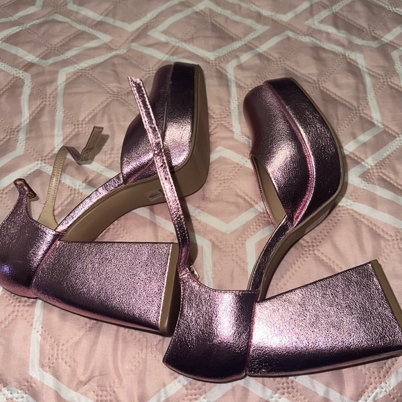 Platform heels 👠 brand new ! No box 📦 - Picture 4 of 4